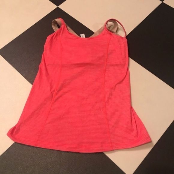 🍁50% Off Sale 🍁 Lululemon Run For Gold Tank - Picture 7 of 11
